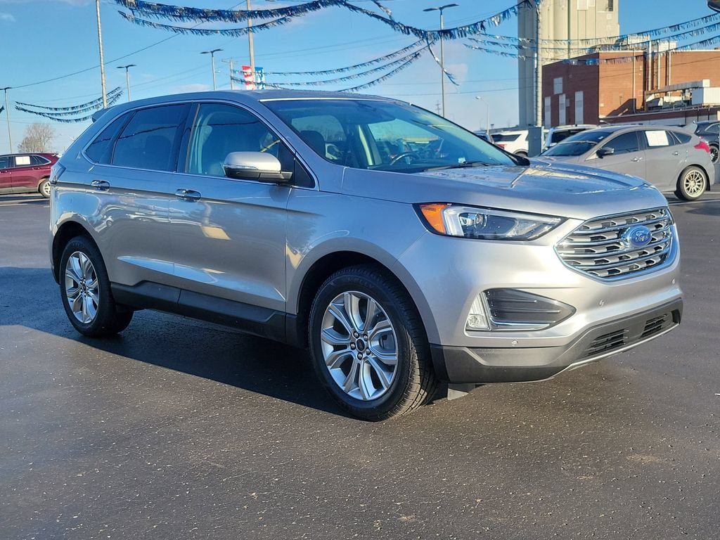 Certified 2023 Ford Edge Titanium AWD/4WD image 2