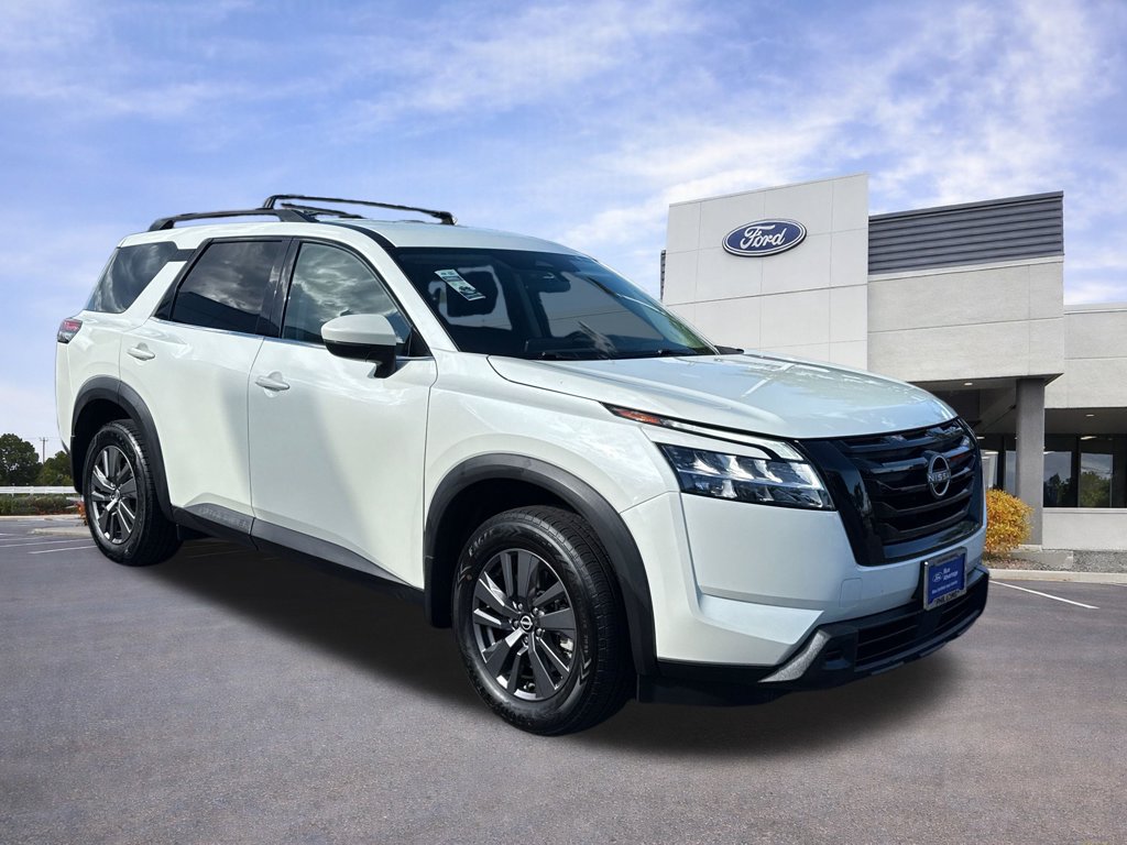 Used 2022 Nissan Pathfinder SV w/ SV Black Package