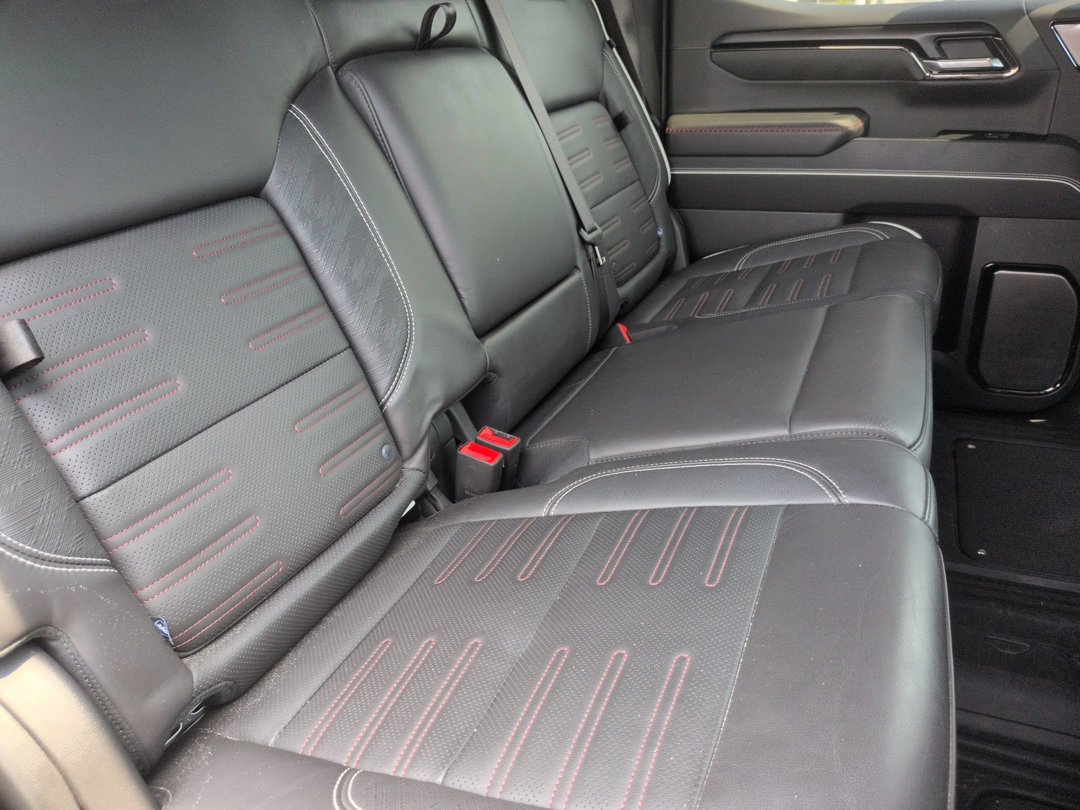 Used 2025 GMC Sierra 1500 AT4X AWD/4WD image 34