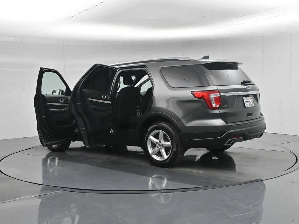 Certified 2018 Ford Explorer XLT image 58