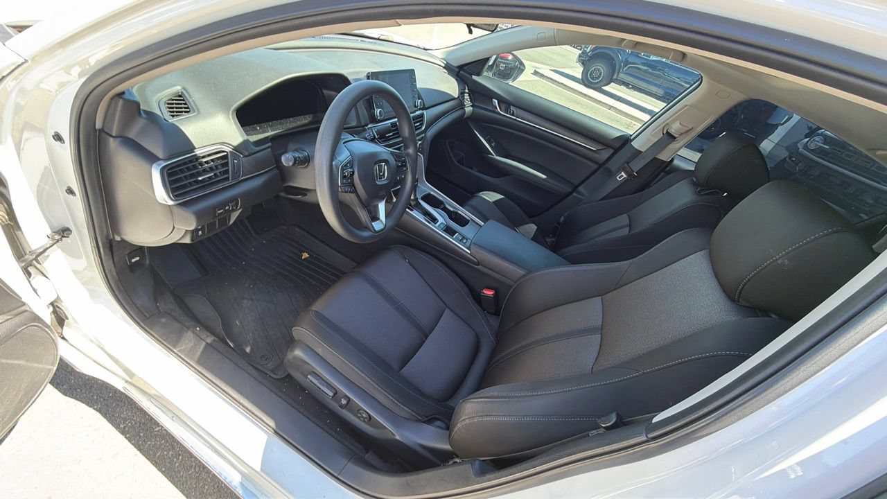 Used 2020 Honda Accord EX image 3
