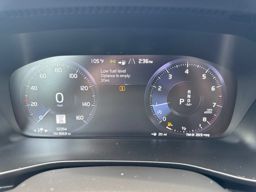 Used 2020 Volvo XC40 T5 R-Design w/ Protection Package AWD/4WD image 21