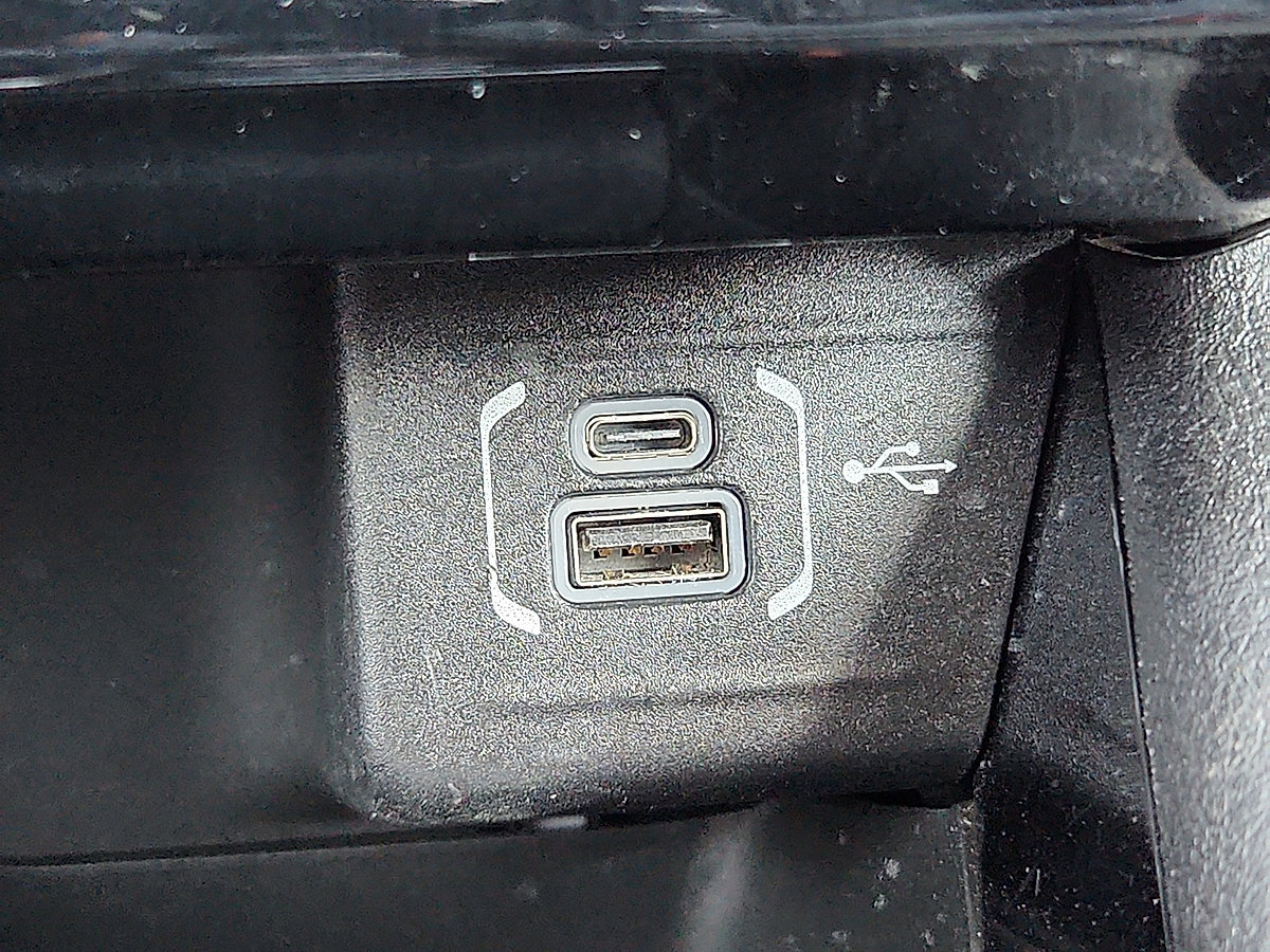 Used 2025 Jeep Compass Limited AWD/4WD image 19