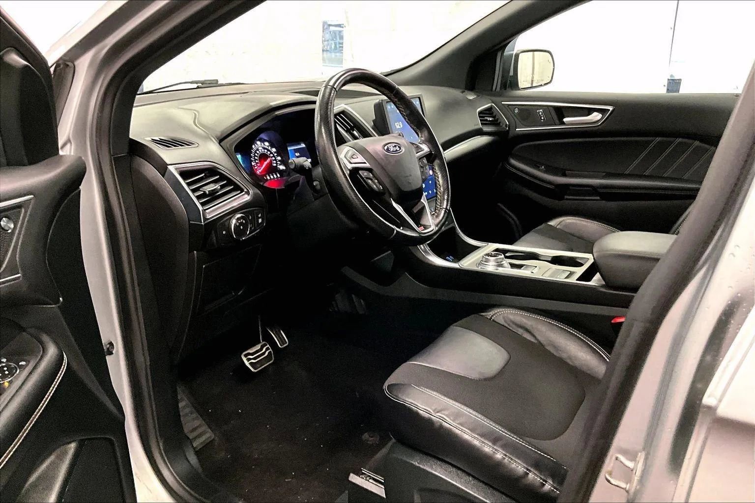 Certified 2022 Ford Edge ST image 12