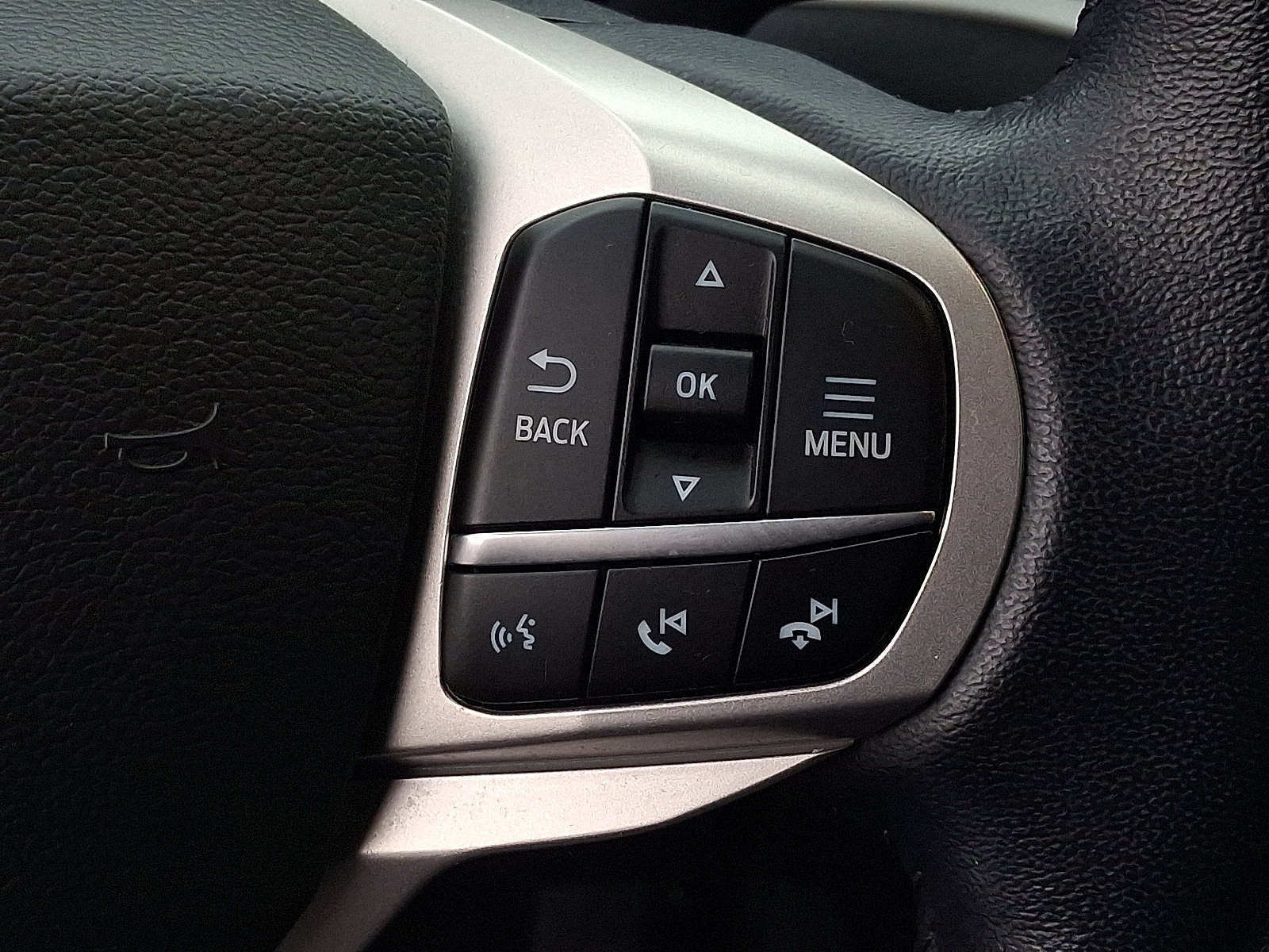 Certified 2022 Ford Explorer XLT image 21