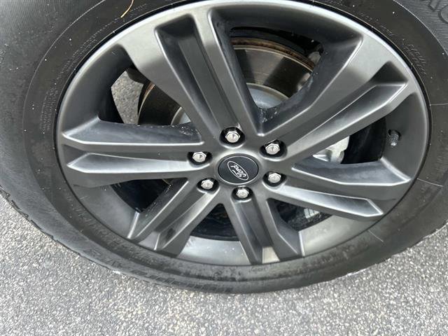 Certified 2022 Ford F150 XLT w/ Equipment Group 302A High image 9