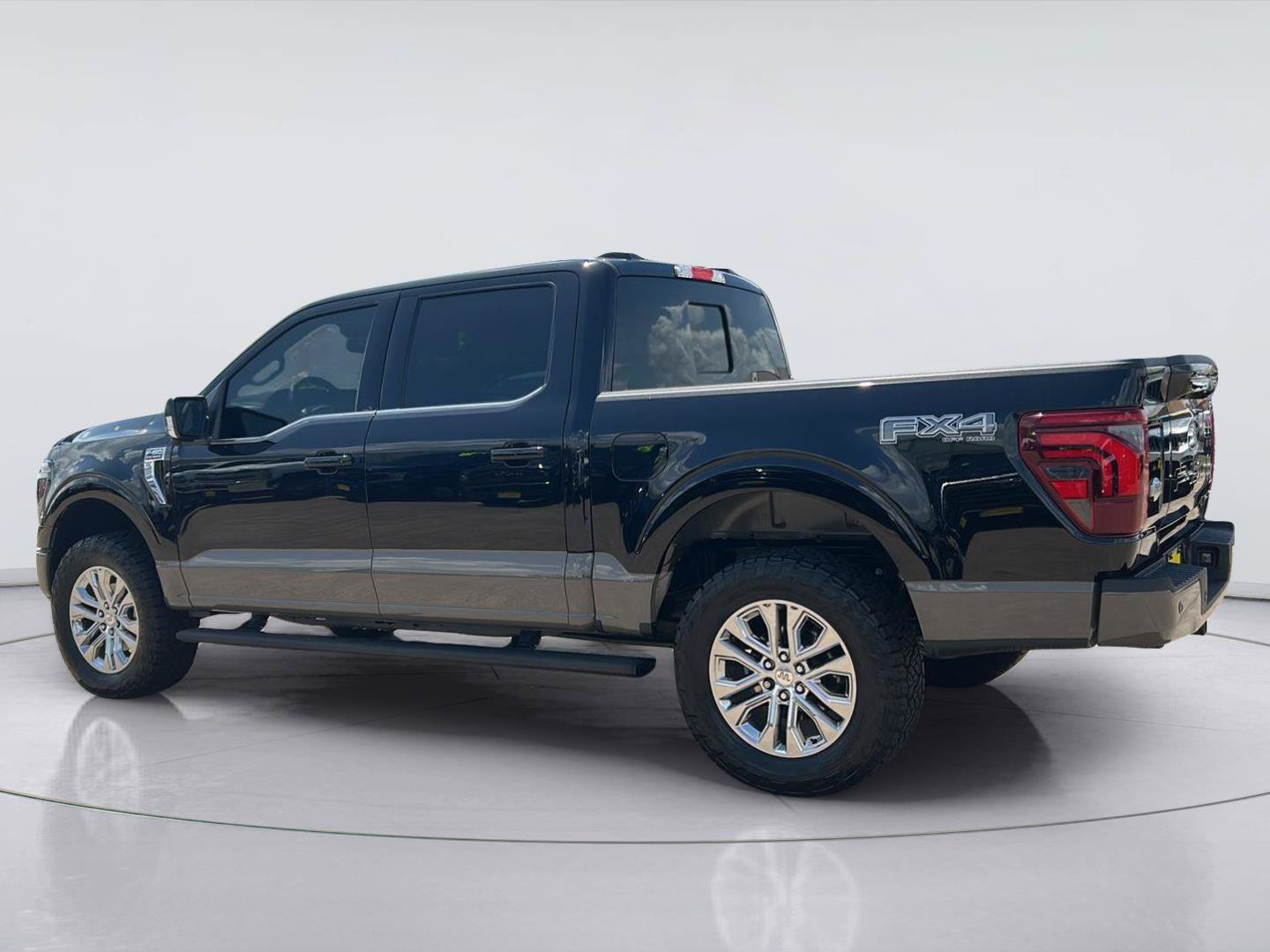 Certified 2025 Ford F150 King Ranch w/ FX4 Off-Road Package AWD/4WD image 6