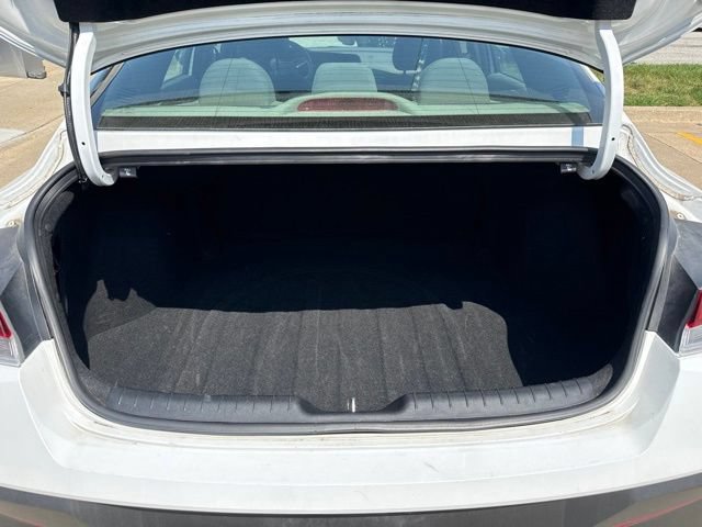 Used 2024 Hyundai Elantra SEL FWD image 15