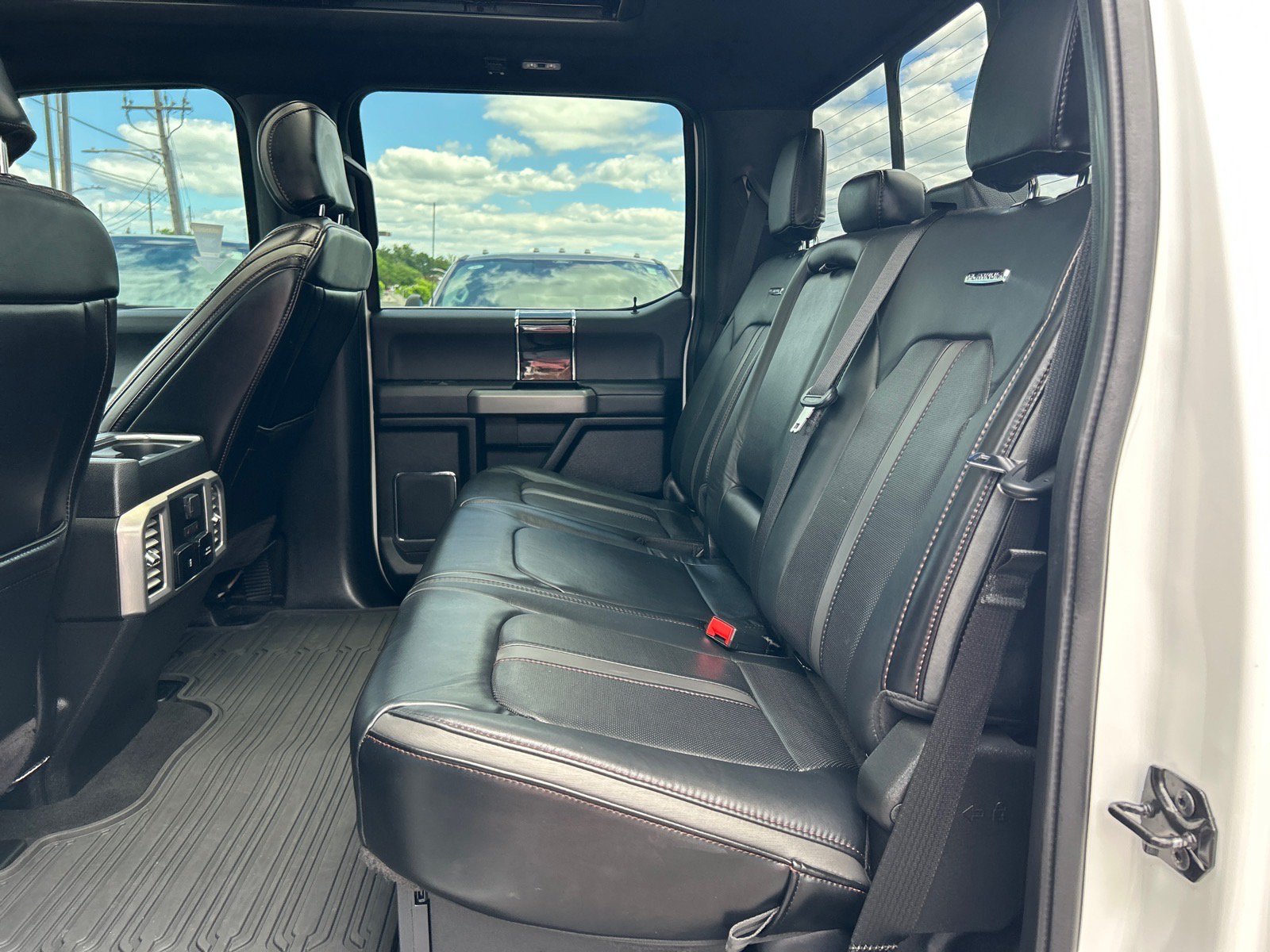 Certified 2020 Ford F350 Platinum w/ FX4 Off-Road Package AWD/4WD image 11