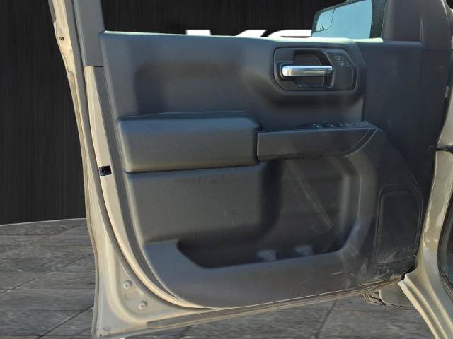 Used 2023 Chevrolet Silverado 1500 Custom Trail Boss AWD/4WD image 22