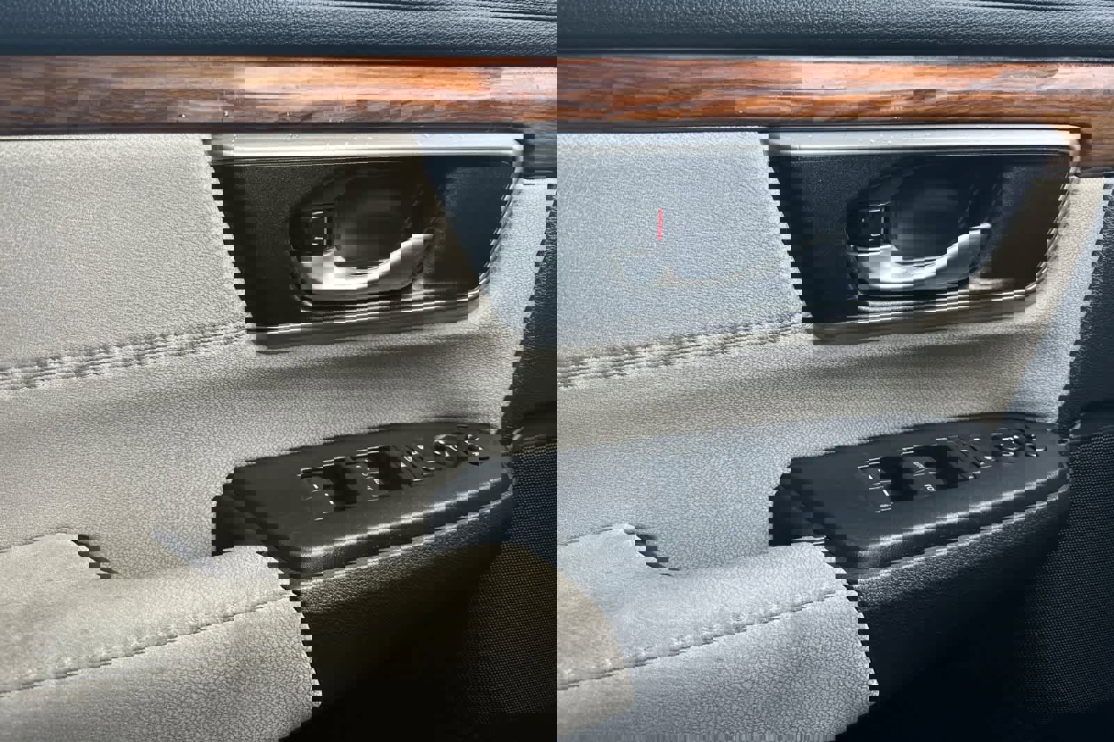 Used 2019 Honda CR-V EX image 12