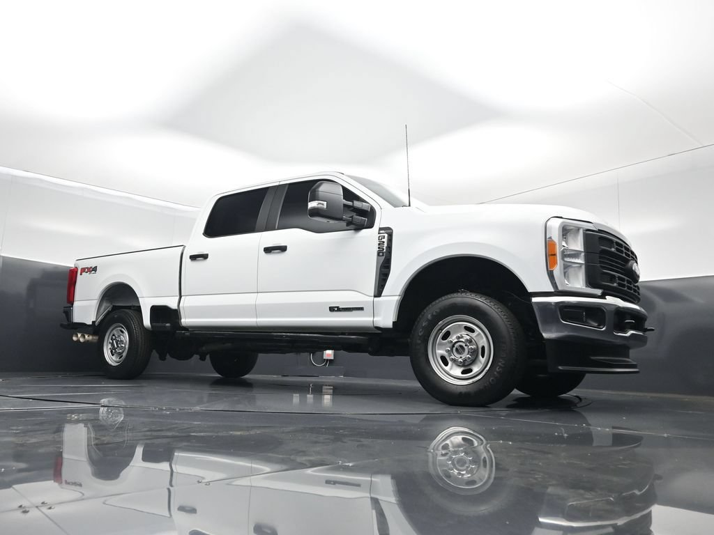 Certified 2023 Ford F250 XL w/ FX4 Off-Road Package AWD/4WD image 4