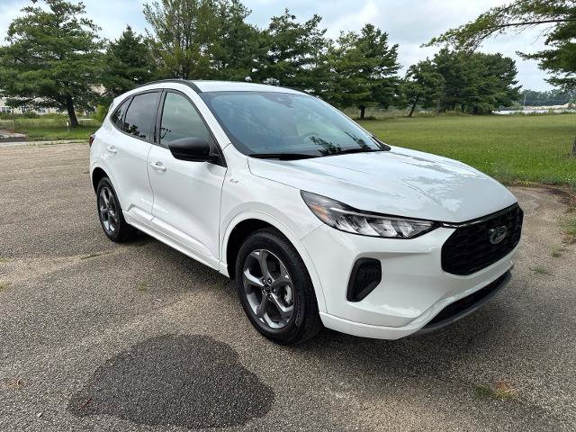 Certified 2023 Ford Escape ST-Line w/ Tech Pack #1 AWD/4WD image 30