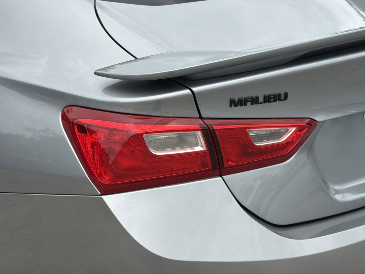 Used 2023 Chevrolet Malibu RS FWD image 7