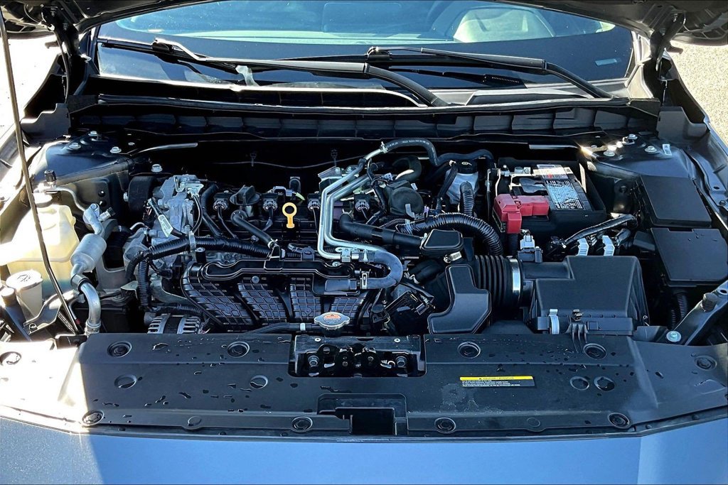 Used 2025 Nissan Altima 2.5 SV FWD image 32