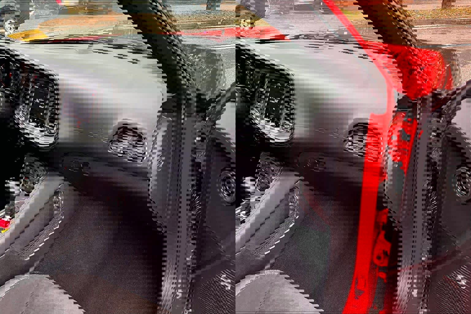 Used 2023 Dodge Challenger GT w/ Plus Package image 15