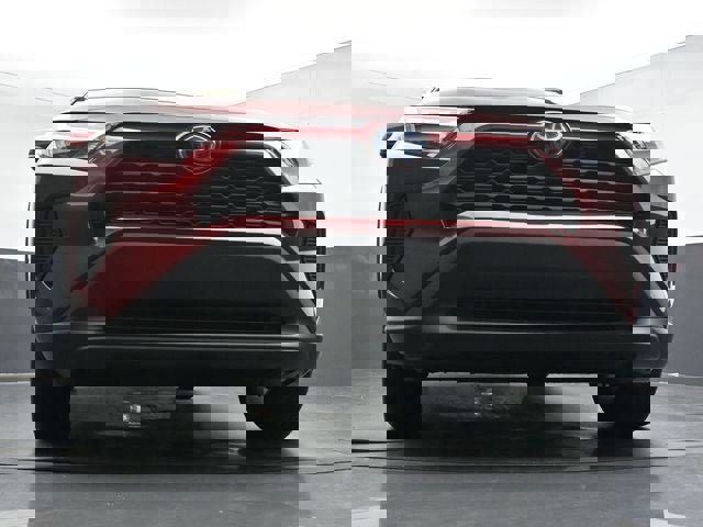 Used 2024 Toyota RAV4 XLE AWD/4WD image 35