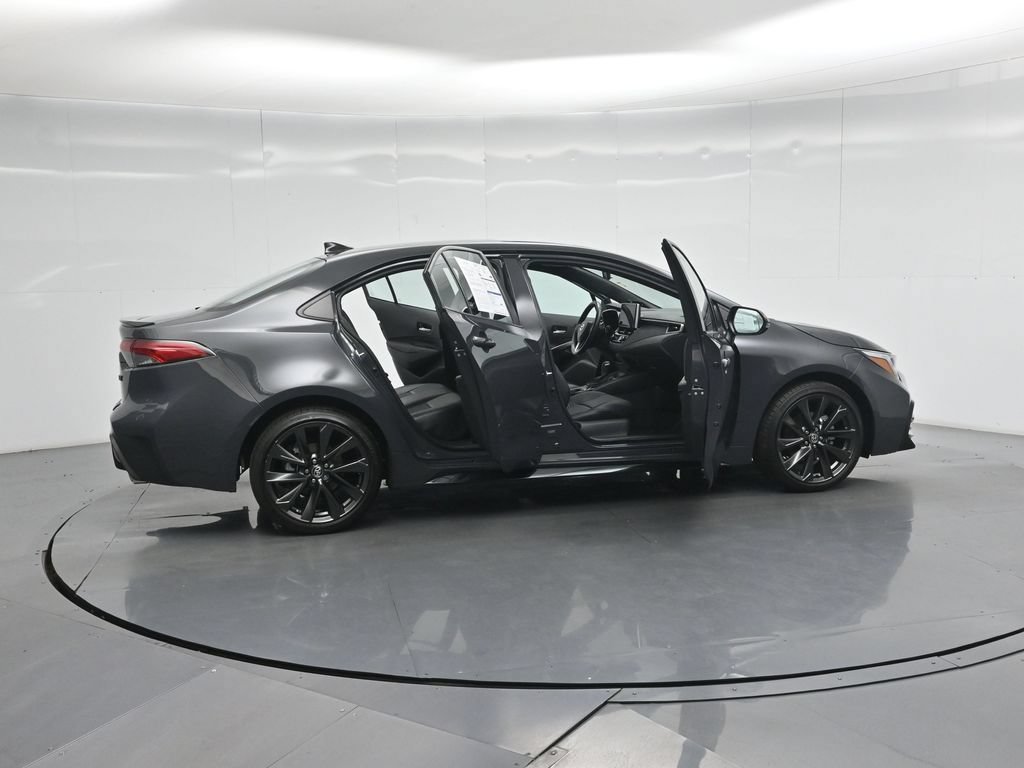 Used 2024 Toyota Corolla XSE FWD image 5