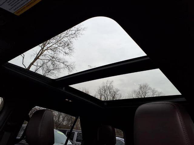 Certified 2023 Ford Explorer Platinum w/ Technology Package image 24