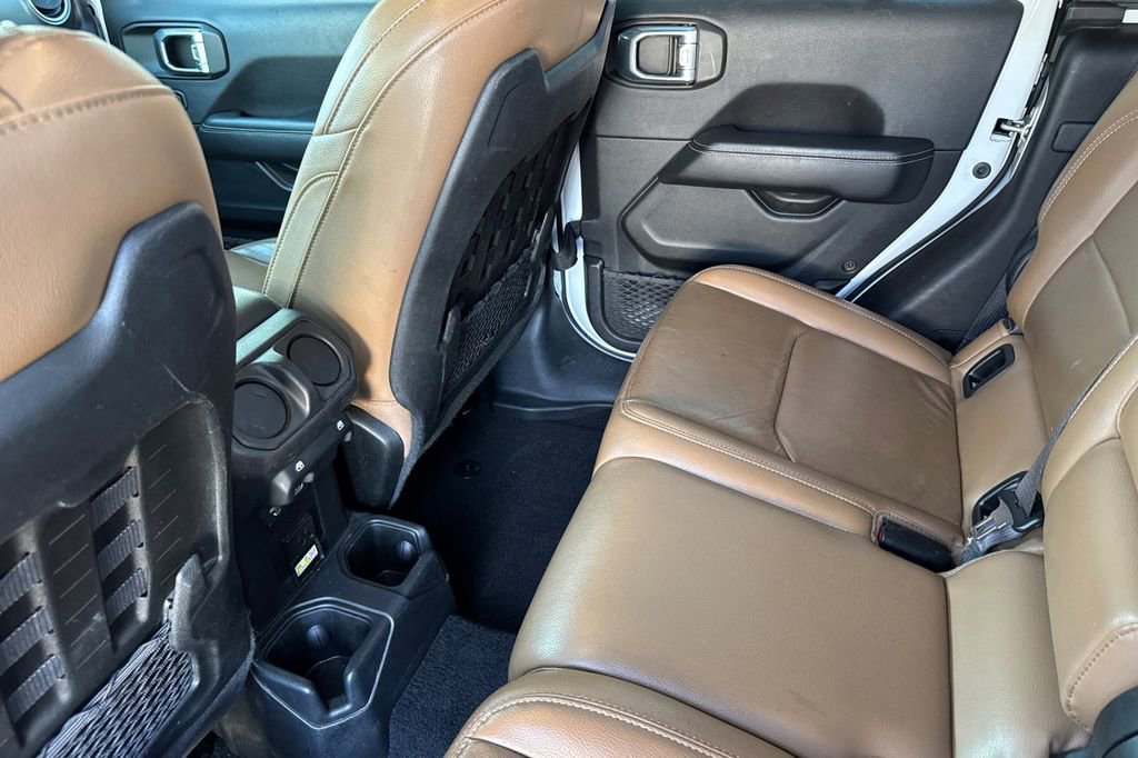 Used 2021 Jeep Gladiator Rubicon image 12