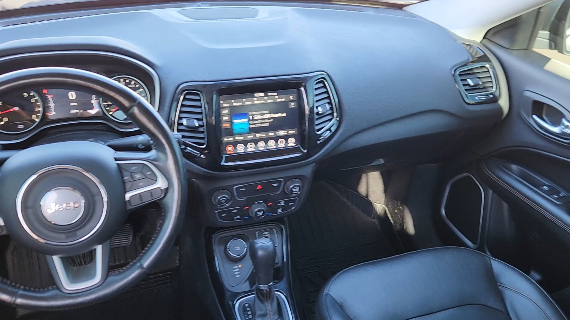 Used 2019 Jeep Compass Limited image 16