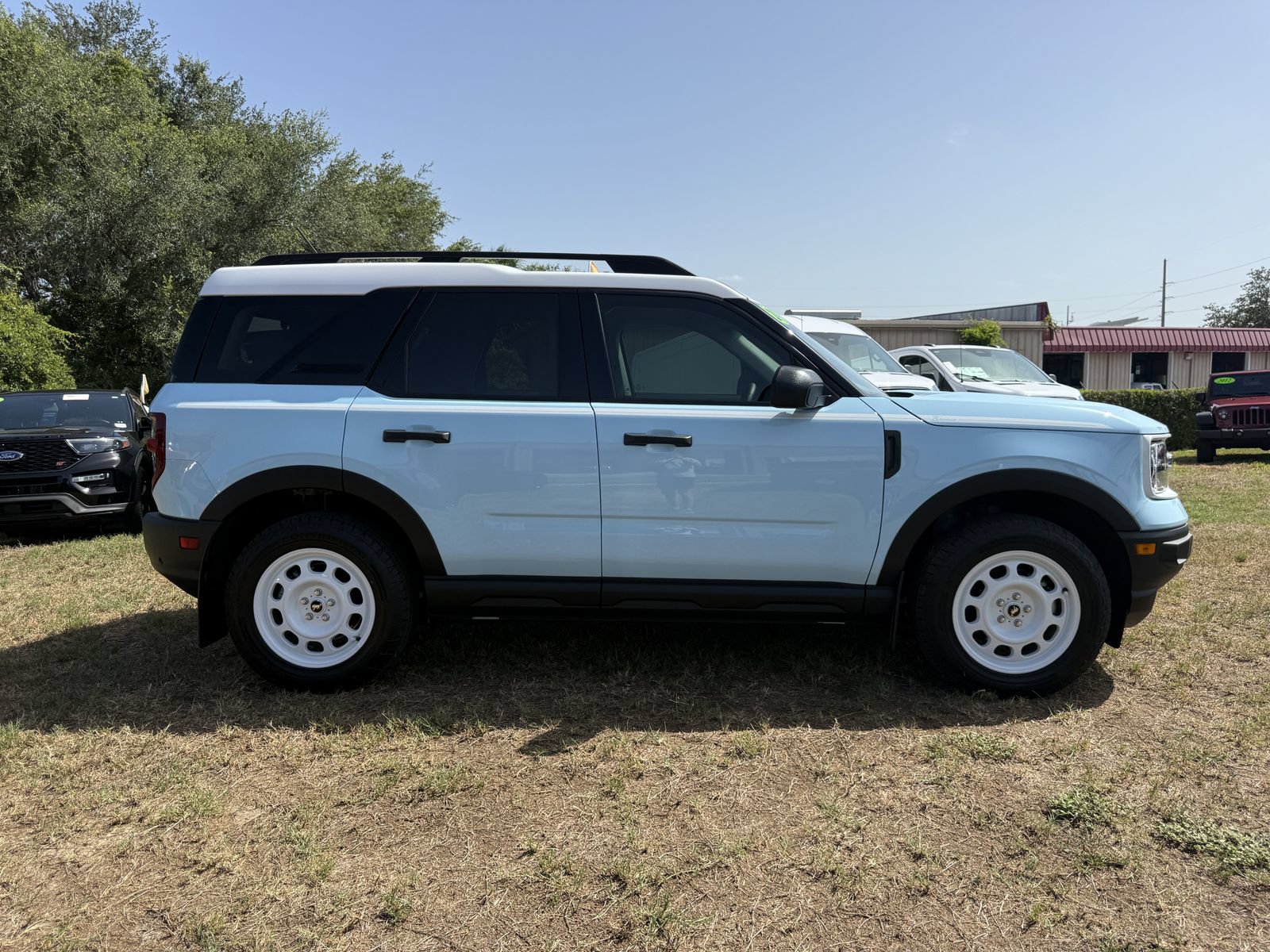 Certified 2024 Ford Bronco Sport Heritage w/ Heritage Convenience Package AWD/4WD image 3