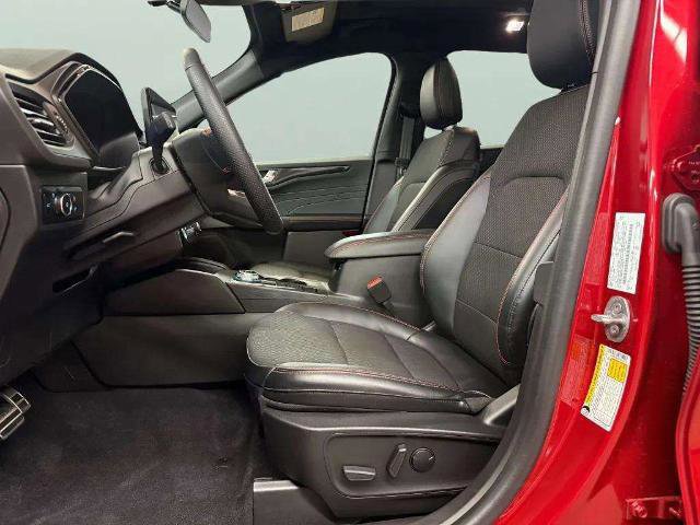 Certified 2023 Ford Escape ST-Line Select w/ Tech Pack #2 image 23