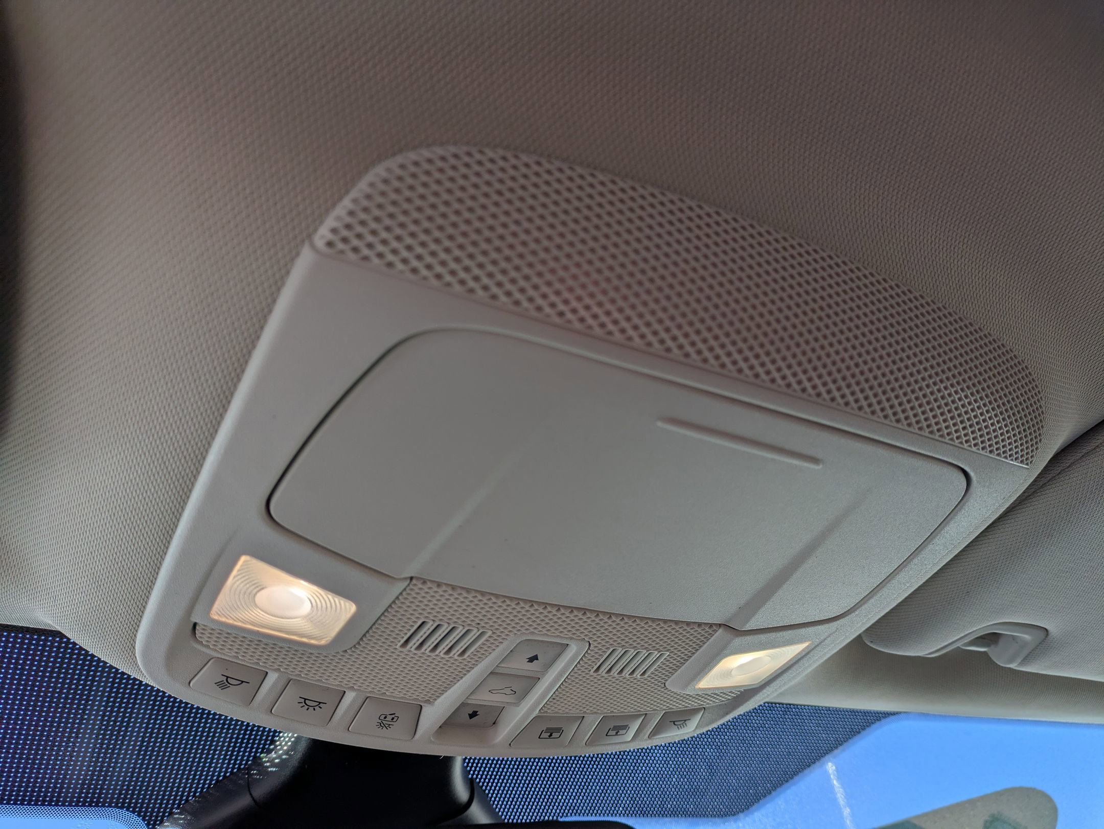 Certified 2022 Ford Edge Titanium w/ Class II Trailer Tow Package image 27