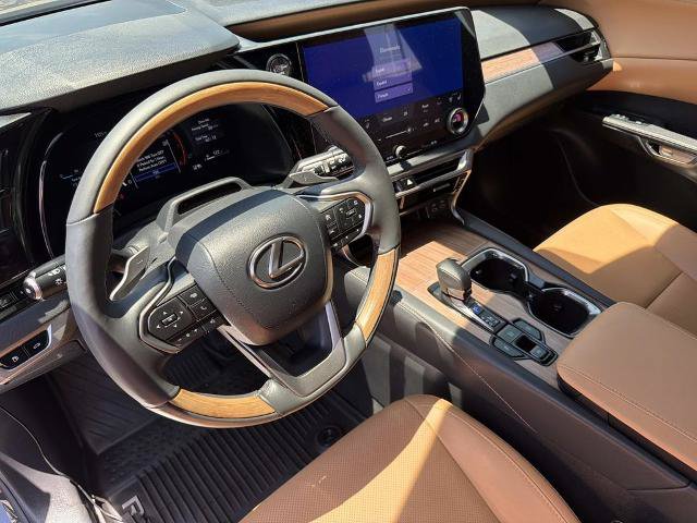 Used 2025 Lexus RX 350 Premium w/ Convenience Package FWD image 8