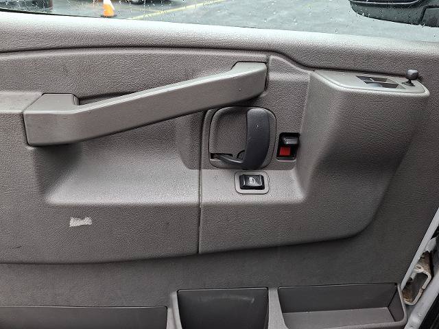 Used 2021 GMC Savana 3500 w/ Power Convenience Package RWD image 11