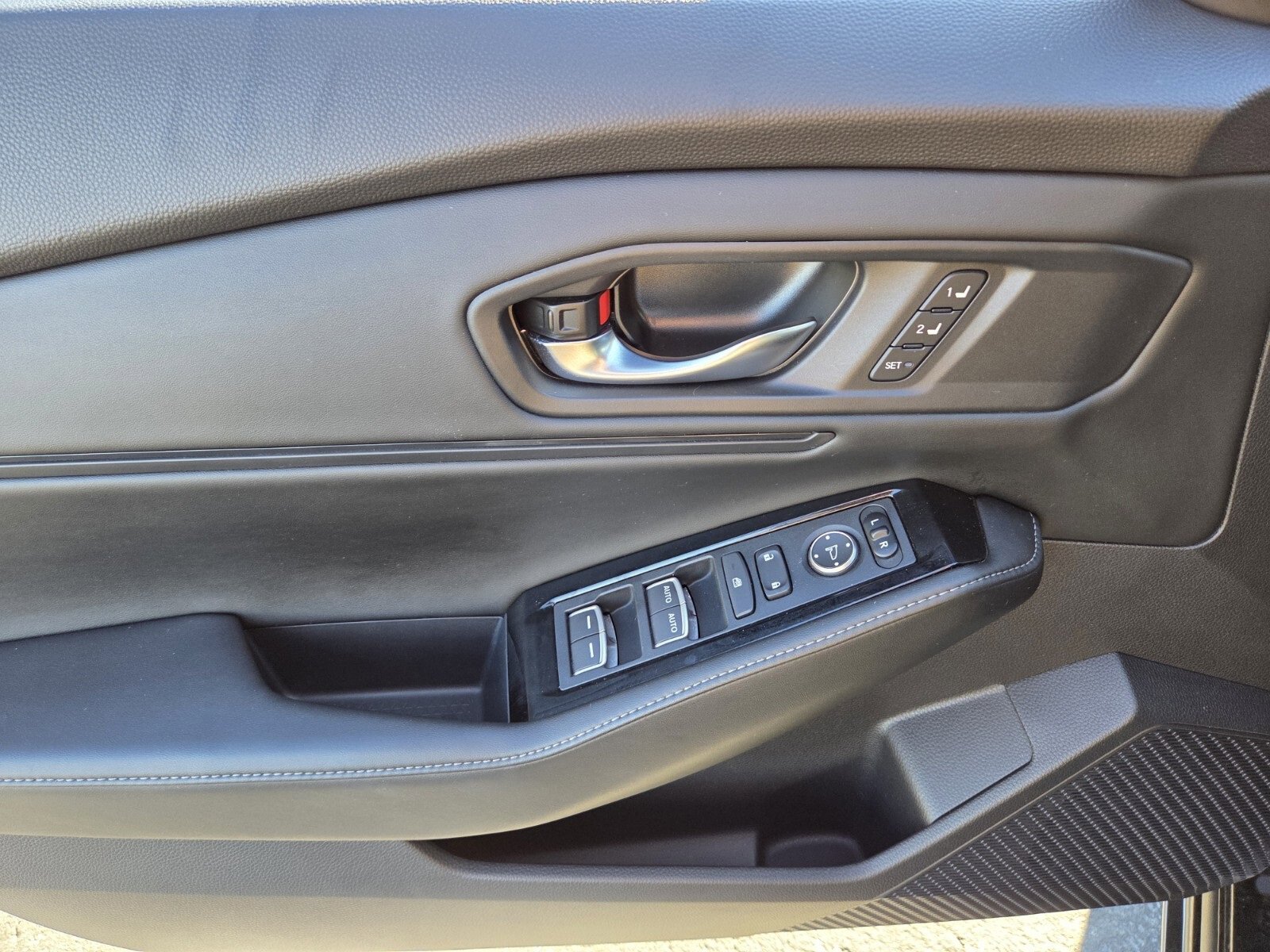 Used 2023 Honda Accord Touring image 18