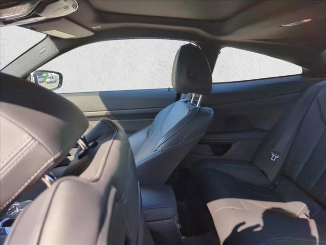 Used 2024 BMW 430i Coupe w/ Premium Package image 18