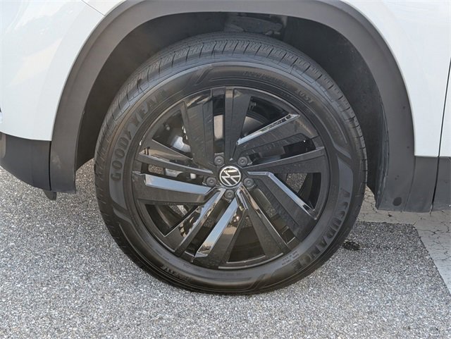 Used 2022 Volkswagen Atlas Cross Sport SE image 4