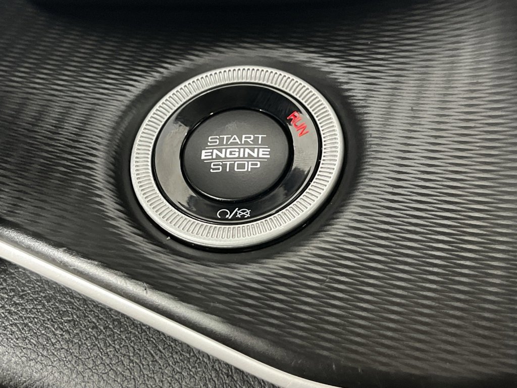 Used 2023 Jeep Grand Cherokee Laredo image 22