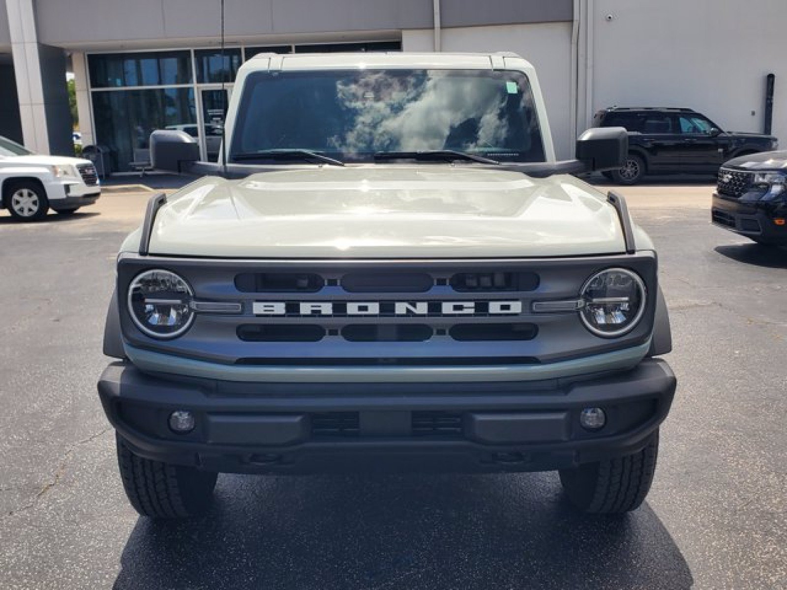 Certified 2024 Ford Bronco Big Bend AWD/4WD image 2