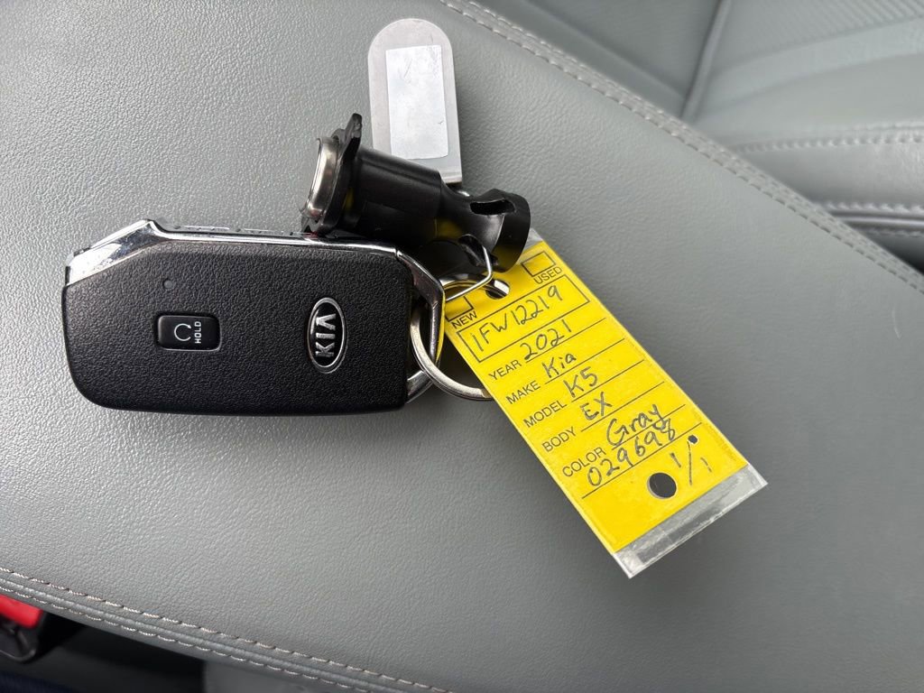 Used 2021 Kia K5 EX image 12