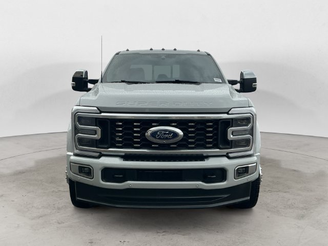 Certified 2026 Ford F450 Platinum w/ Platinum Plus Package AWD/4WD image 2
