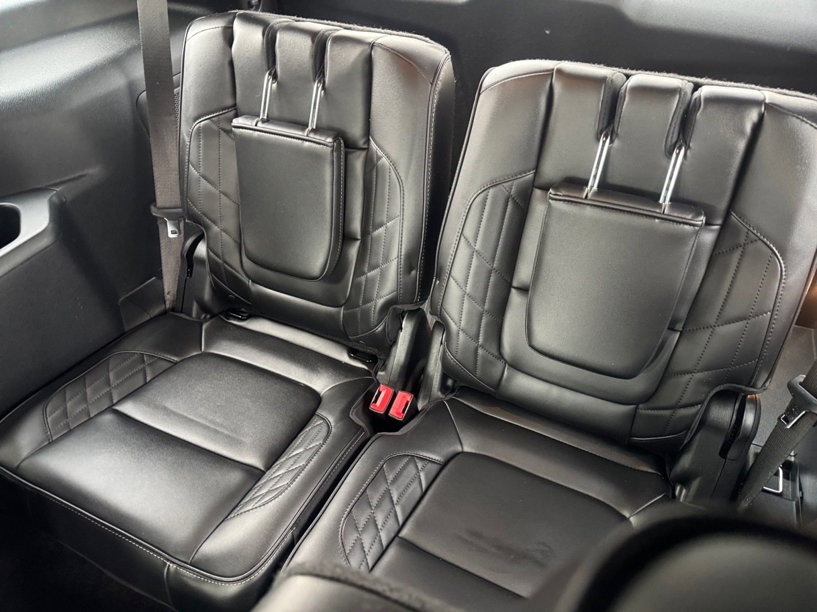 Certified 2017 Ford Explorer Platinum image 19