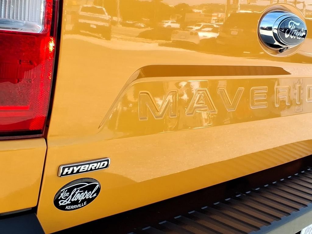 Certified 2023 Ford Maverick Lariat w/ Lariat Luxury Package FWD image 9