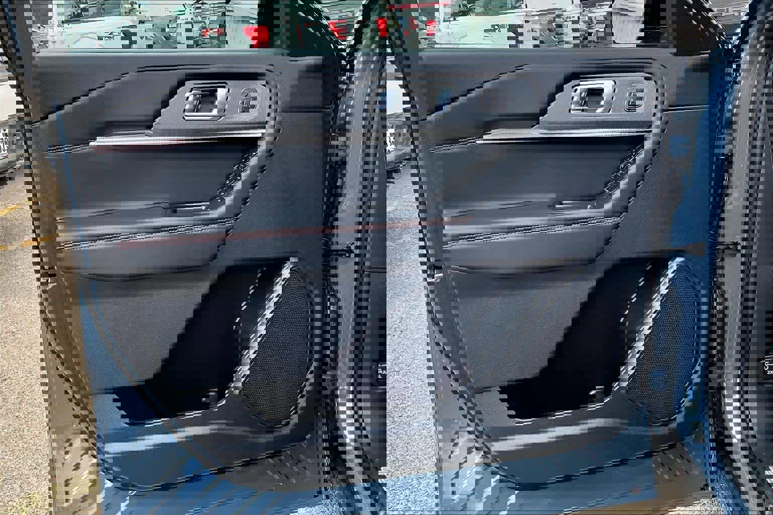 Certified 2025 Ford Explorer ST-Line w/ Premium Package image 24