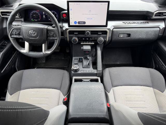 Used 2025 Toyota Tacoma TRD Off-Road AWD/4WD image 9