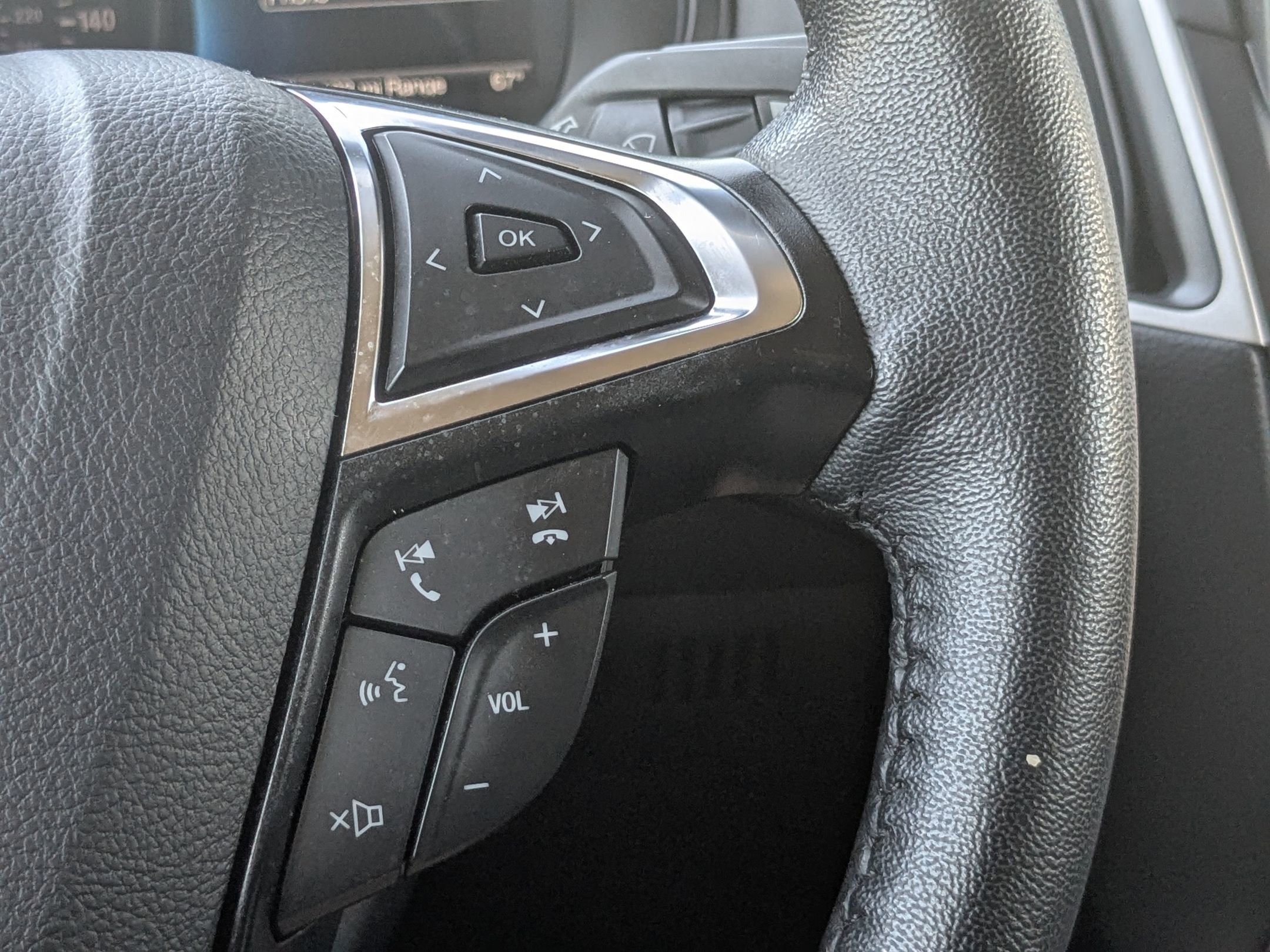 Certified 2023 Ford Edge SEL w/ Convenience Package image 18