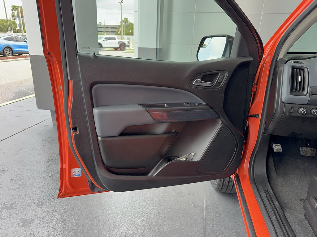 Used 2021 Chevrolet Colorado Z71 AWD/4WD image 8