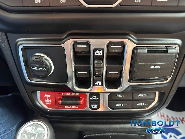 Used 2020 Jeep Gladiator Rubicon w/ Uconnect 4C Nav & Sound Group AWD/4WD image 23
