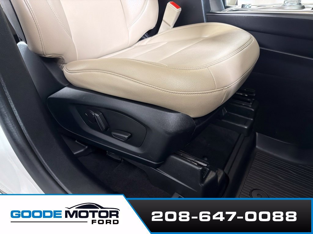 Certified 2020 Ford Explorer XLT w/ Equipment Group 202A AWD/4WD image 25