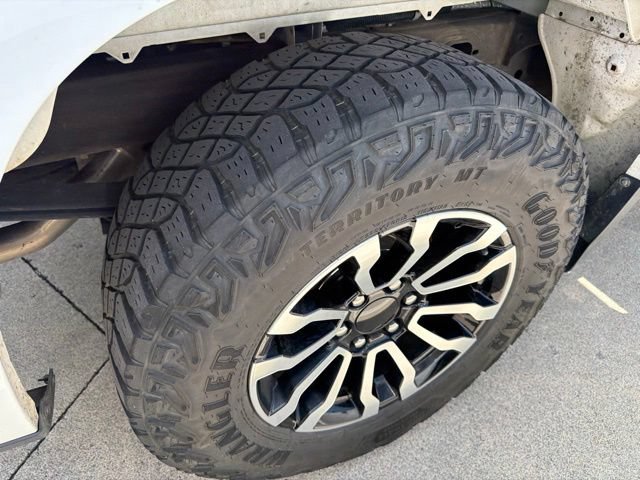 Used 2020 Chevrolet Silverado 1500 LT w/ All-Star Edition AWD/4WD image 25
