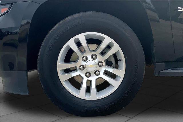 Used 2018 Chevrolet Suburban LT RWD image 11