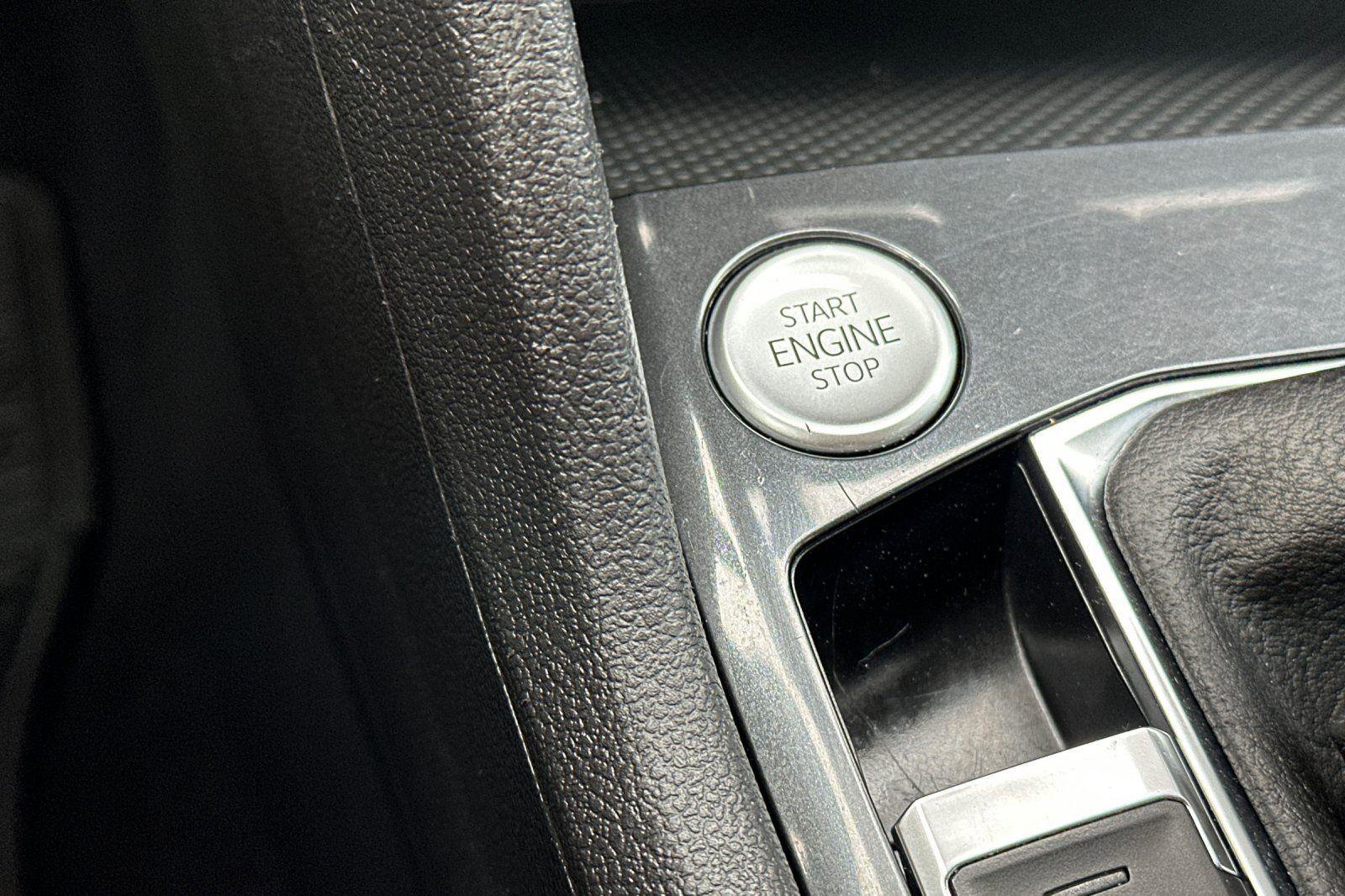 Used 2022 Volkswagen Tiguan S image 24