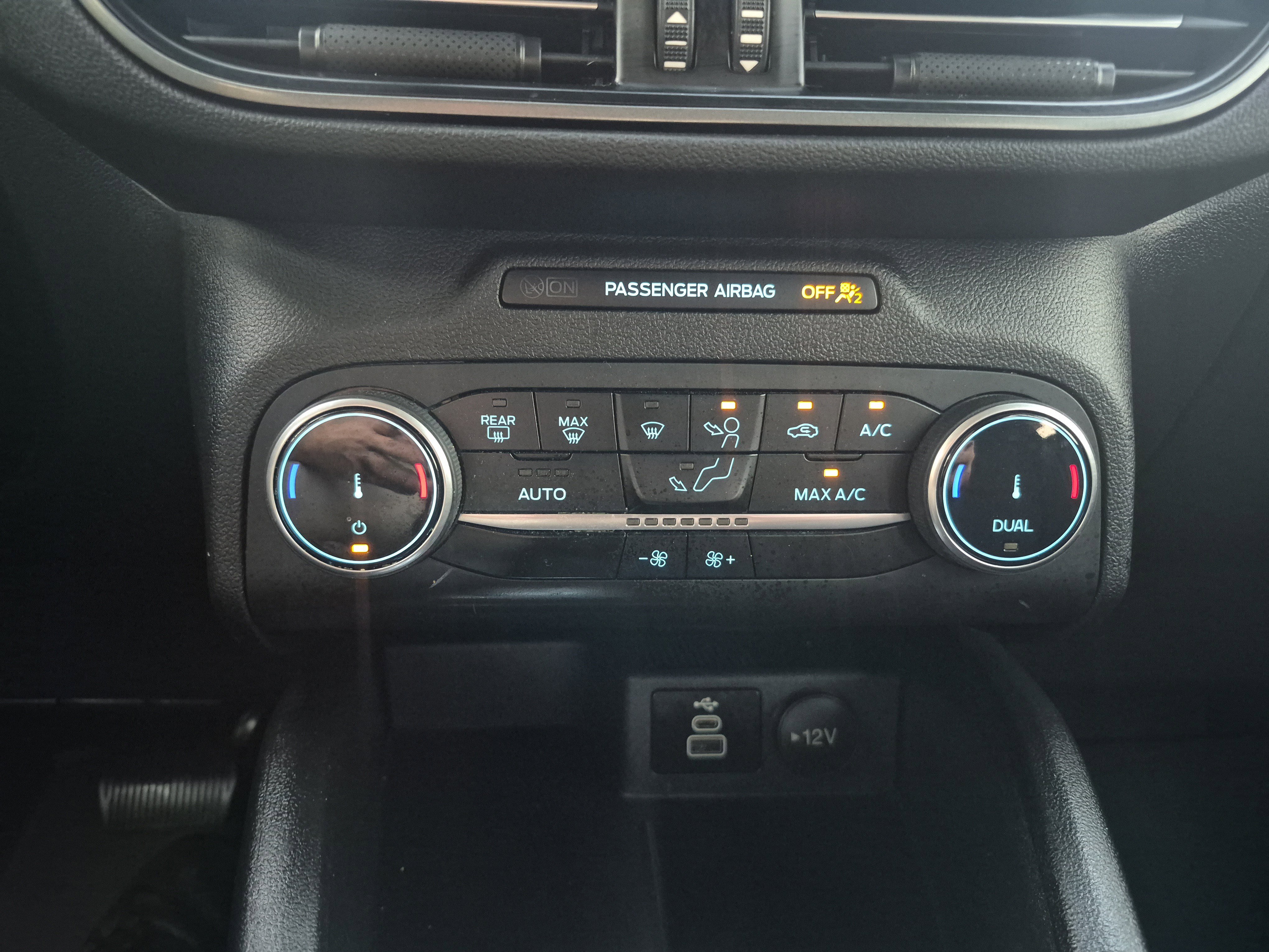 Certified 2024 Ford Escape Active image 31