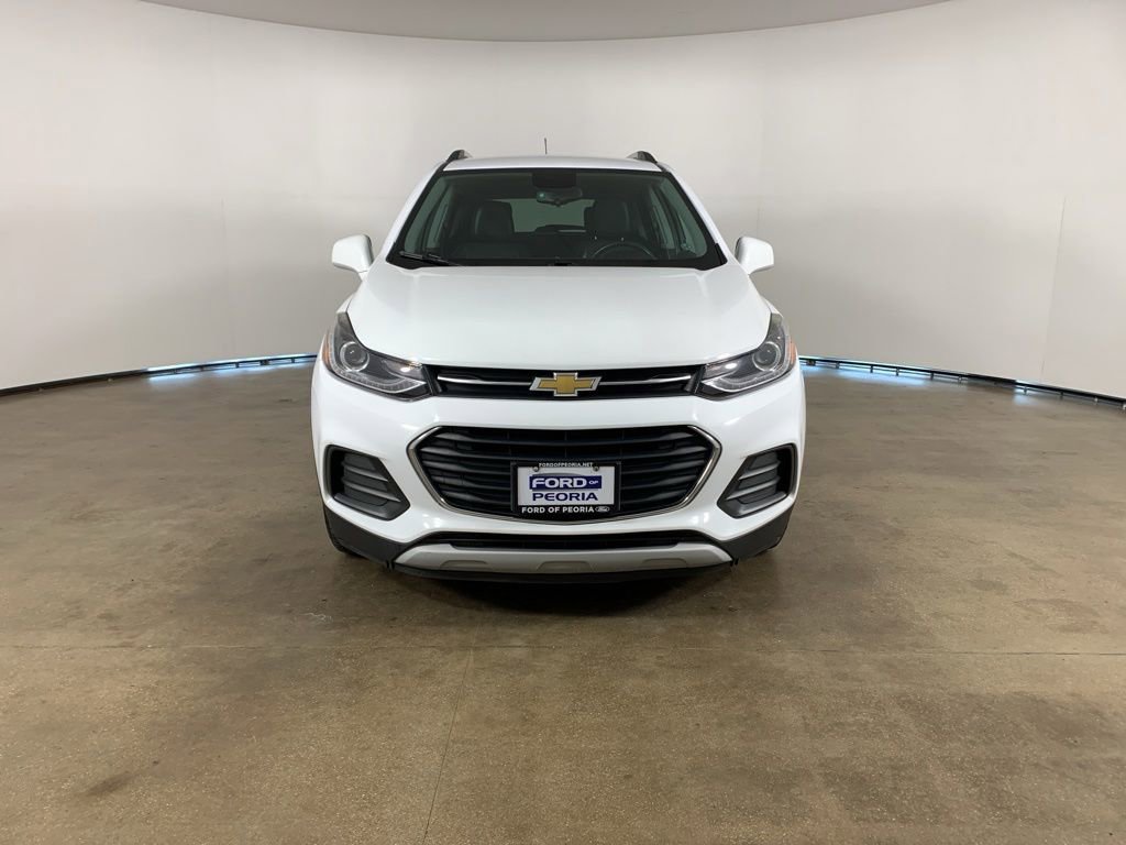 Used 2017 Chevrolet Trax LT w/ Driver Confidence Package FWD image 3